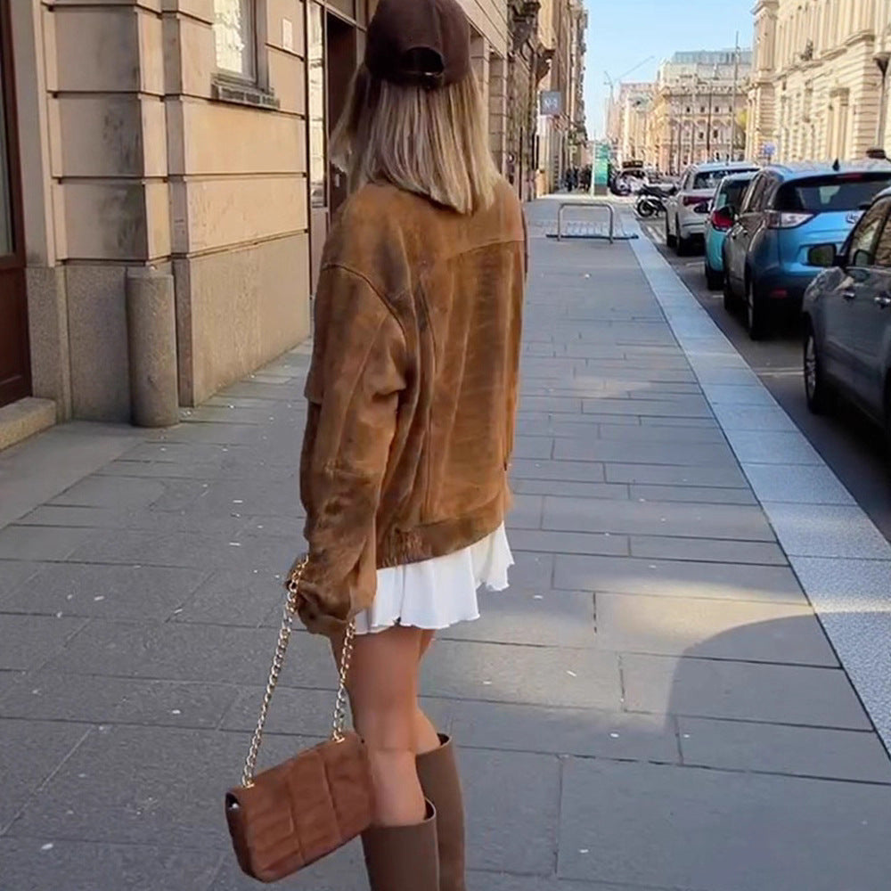 Dame Oversized Suede Jakke med store lommer og afslappet snit Stilla