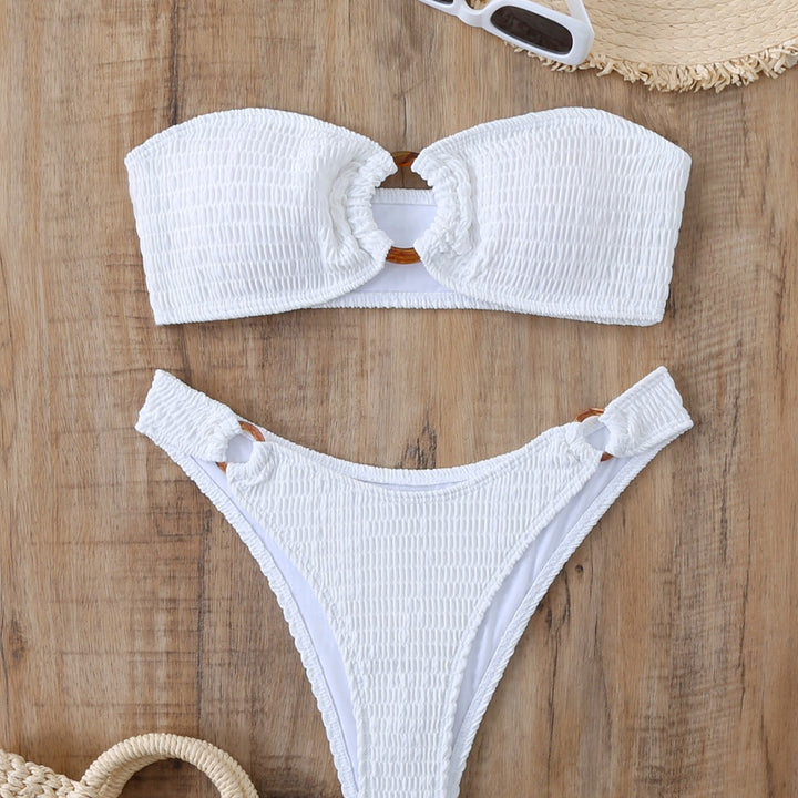 Dame bikini-sæt med struktureret bustier-top og højskårne bunddele Skovae