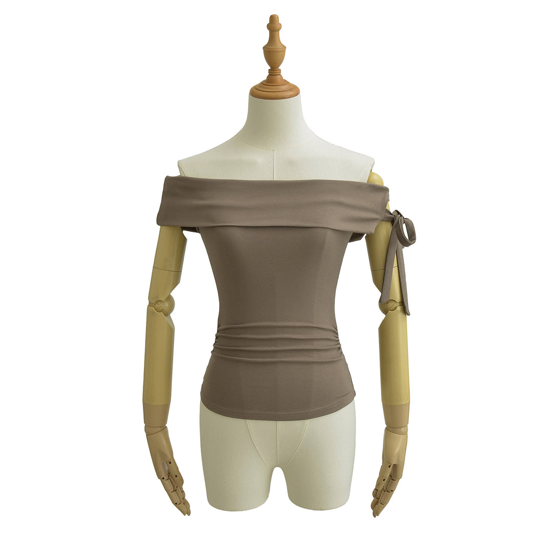 Dame Off-Shoulder Top med elegant omslagdesign og komfortabelt materiale Stilla