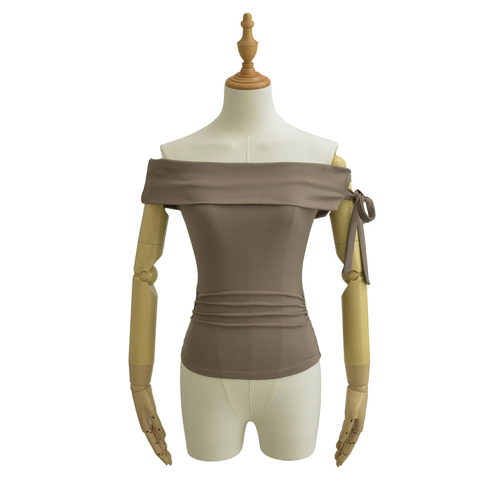 Dame Off-Shoulder Top med elegant omslagdesign og komfortabelt materiale Stilla