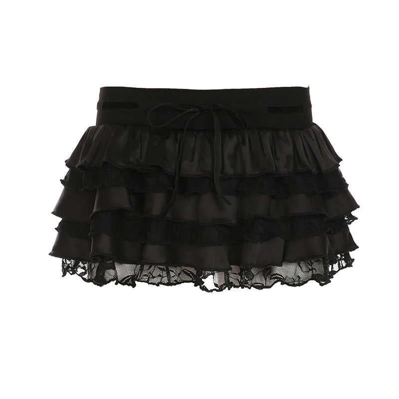 Damer Rynkeskørt med elegant satin-finish og blonderemse Skovae