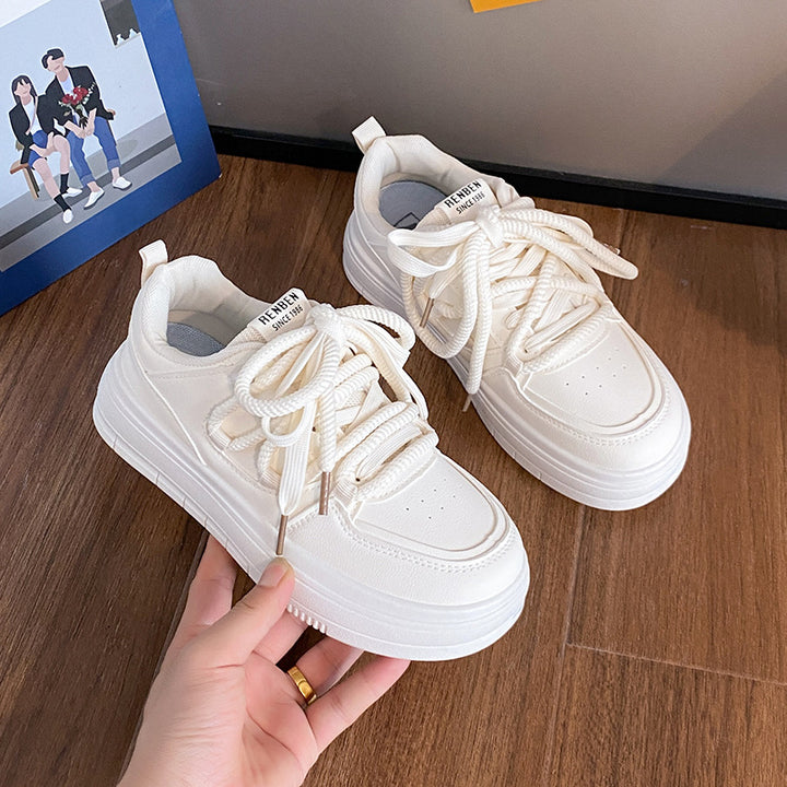 Dame Chunky Sneakers med innovativ snørebinding og dämpende sål Stilla