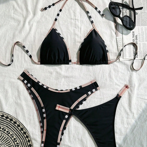 Dame Triangel-Bikini med justerbare stropper og elegante flæse detaljer Skovae