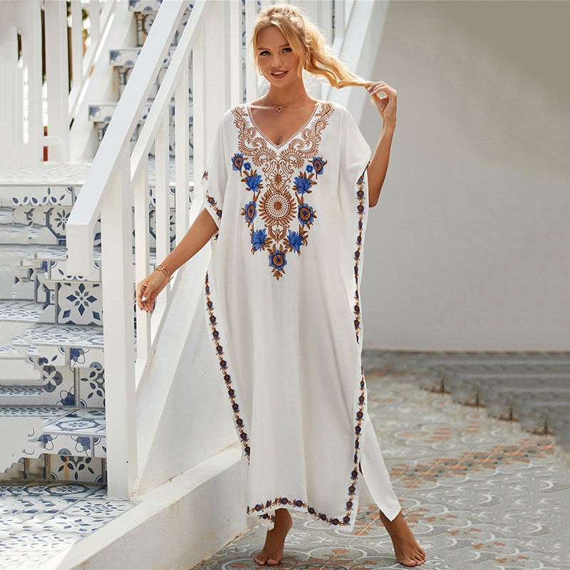 Dame Kaftan med kunstnerisk broderi og elegant V-udskæring Stilla