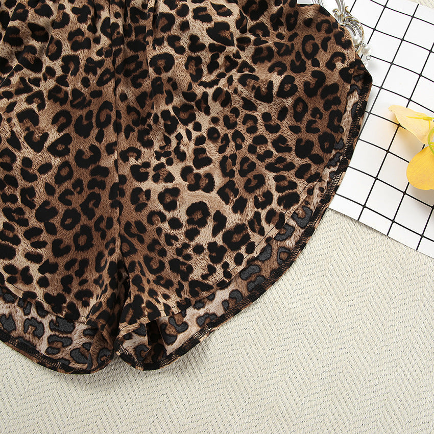 Dame kortærmet pyjamasæt med moderne leopardprint og elastisk belægning Stilla