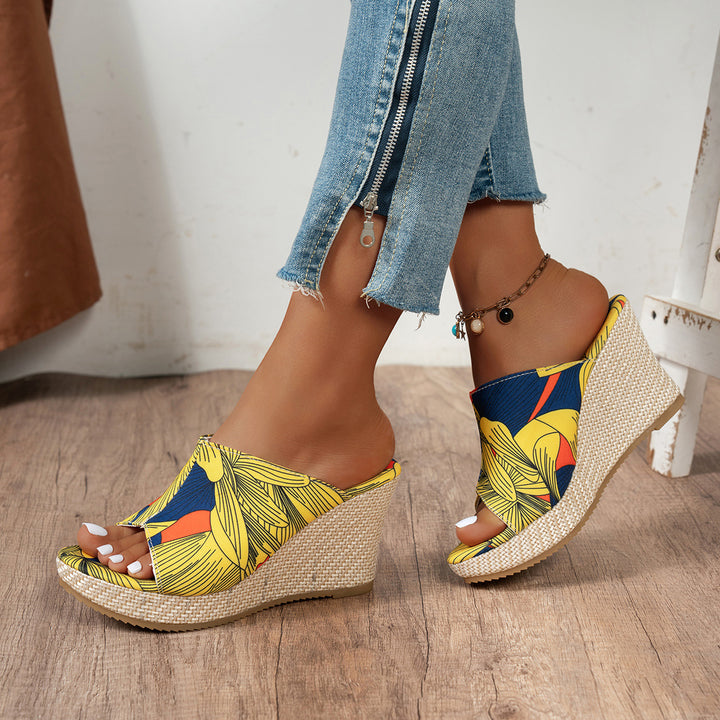 Dame Plateau-Mules med blomsterdesign og komfortabel sål Stilla