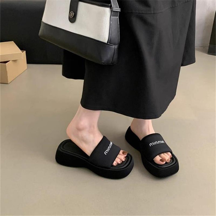 Dame platform-sandaler med moderigtigt remdesign og luksuriøst indvendigt foer Stilla