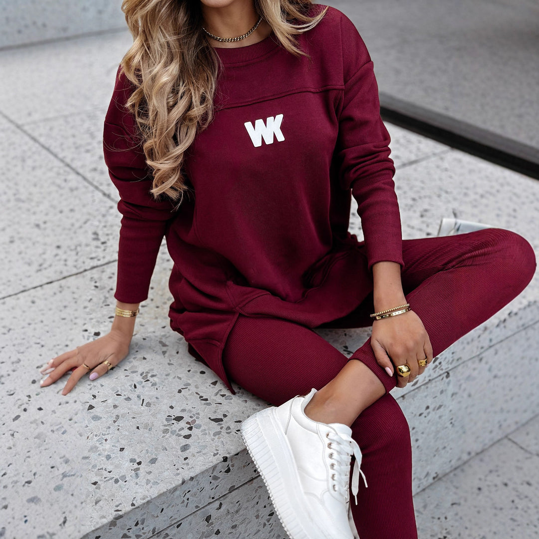 Kvinders sporty lounge sæt med oversized sweatshirt og figursyede leggings Skovae