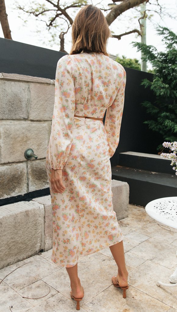 Dame sæt med floral top og nederdel Stilla