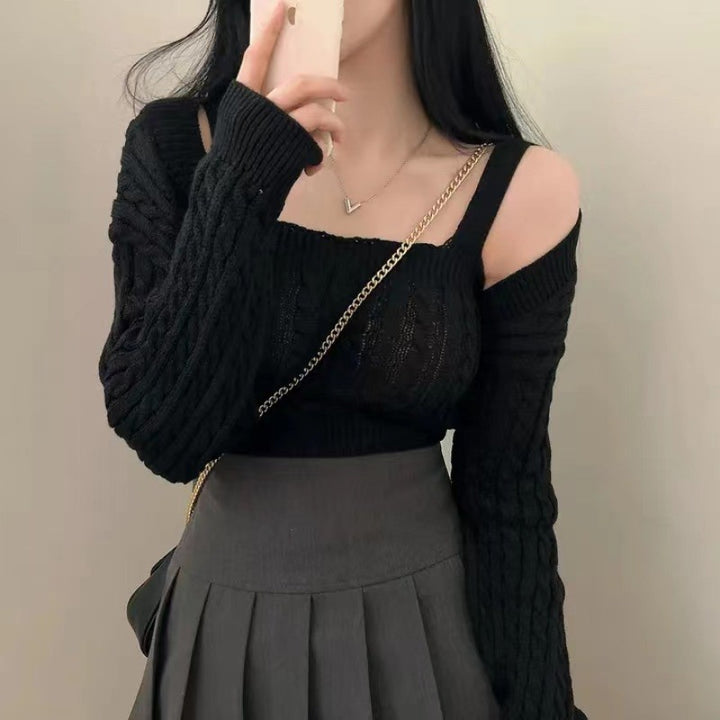 Femme Oversized Off-Shoulder Kabelstrikketrøje Stilla