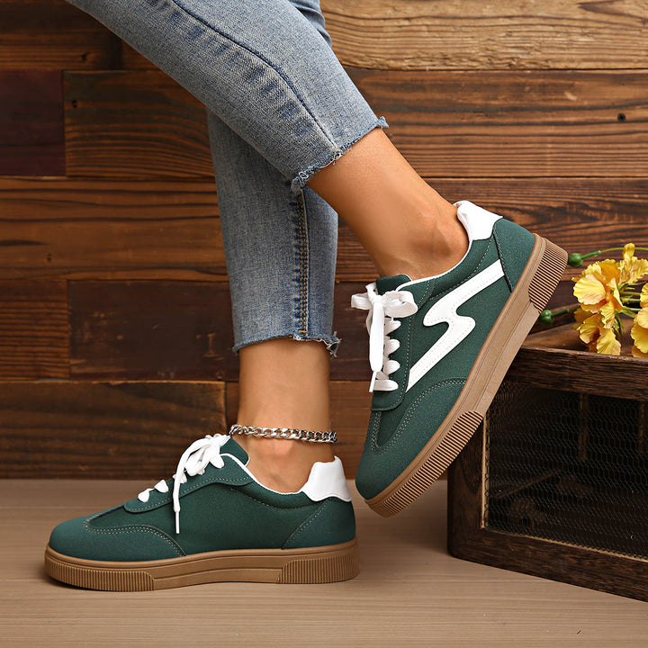 Dame mode Sneakers i klassisk design med skridsikker sål Stilla