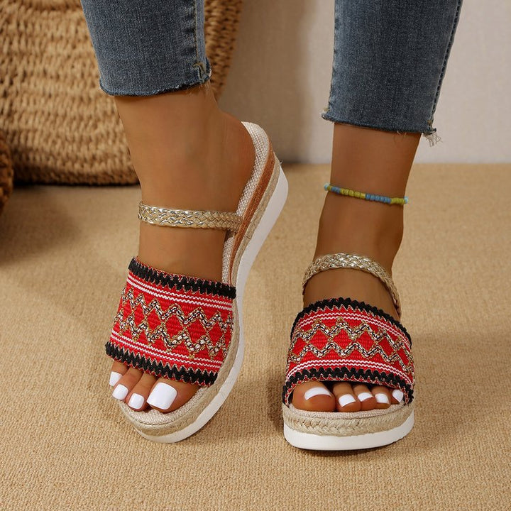 Dame Wedge-Flat-sandaler med fashionable flettet remdesign og elegant sål Stilla