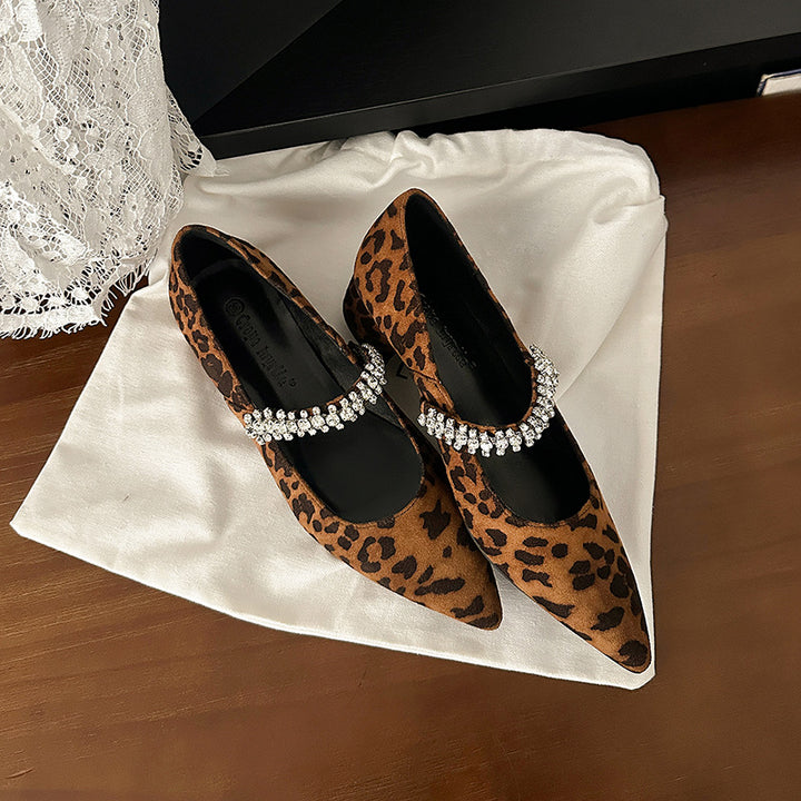 Dame elegante Pumps med funklende dekoration og komfortabel blokhæl Stilla