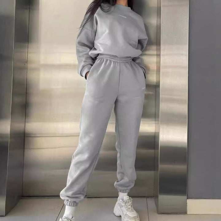 Kvinders sveddragt med moderne oversized pasform og elastisk talje Skovae