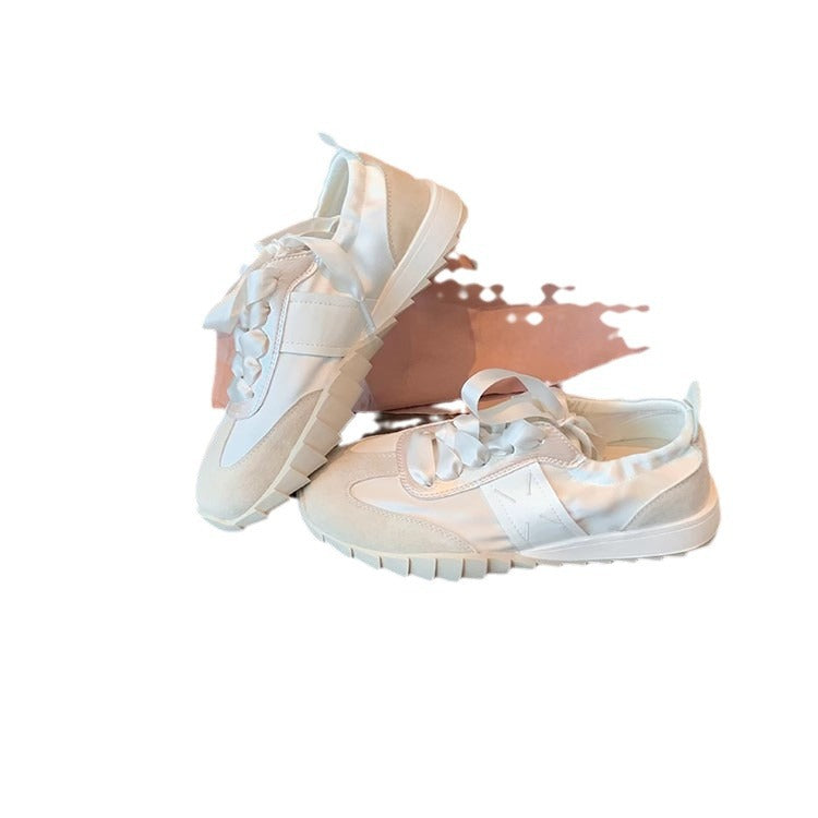 Dame moderne Sneakers med struktureret overmateriale og skridsikker gummisål Stilla