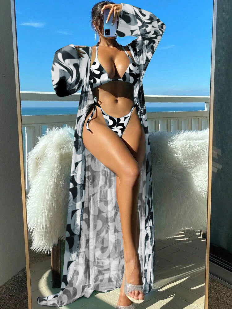 Dame Bikini-sæt med gennemsigtig kaftan og blomsterdesign Skovae