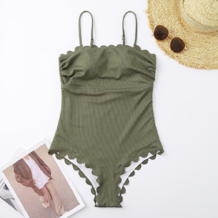 Dame eni-delt badeanzug med feminine ruffle detaljer og justerbare stropper Skovae