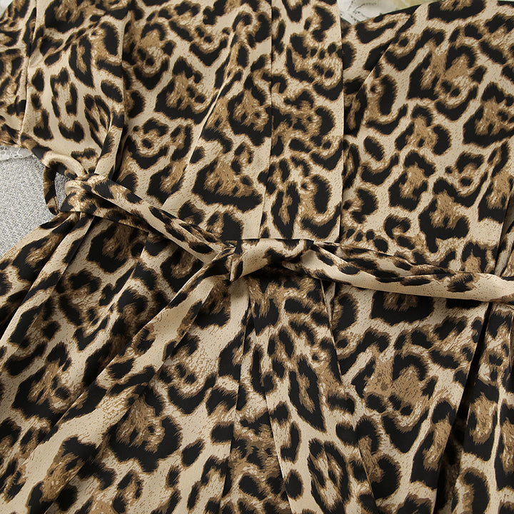 Dame Satin-Kimono-Robe med stilfuldt leopardmønster og bælte Stilla