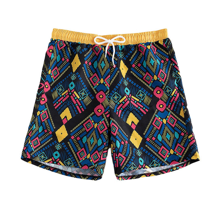 Dame fritidsshorts med farverigt geometrisk mønster Skovae