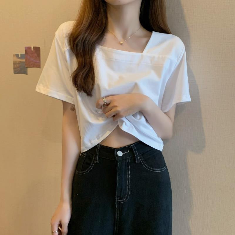 Kvinder Cropped T-Shirt med moderne detaljer Skovae