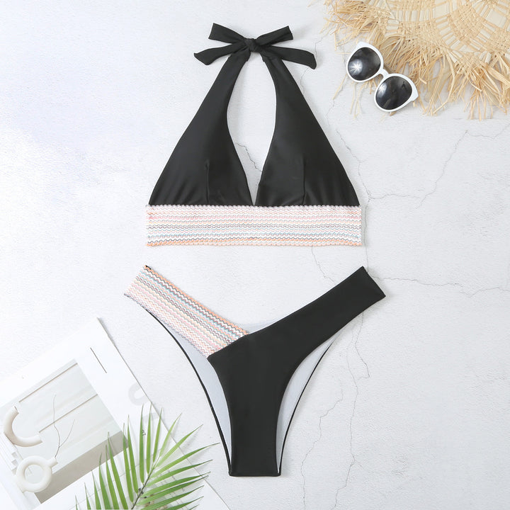 Dame triangel-bikini med justerbar halterneck-design og sidelange cut-outs Stilla