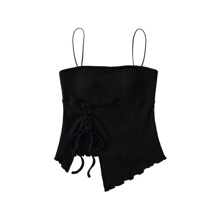 Dame moderner top med asymmetrisk snit og smock-detail Stilla