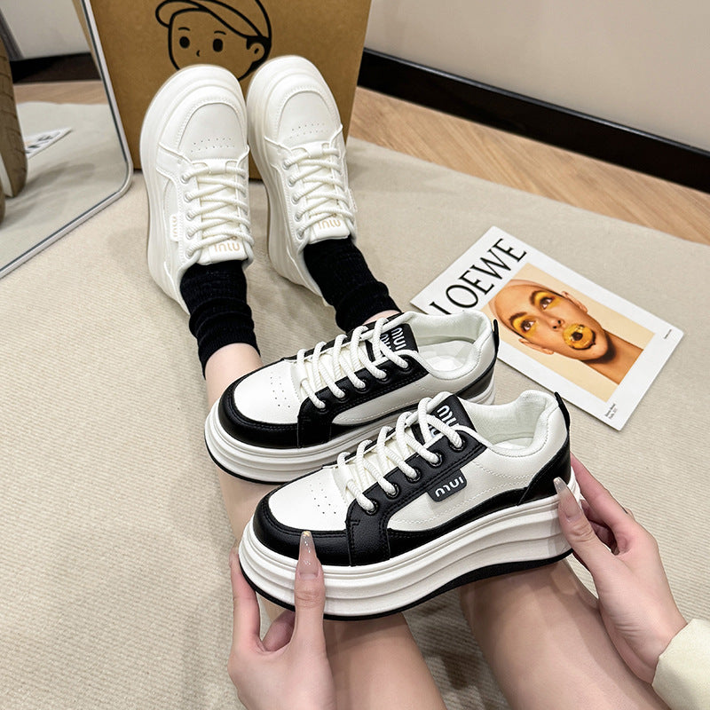 Dame Sneakers med tyk platform og sportivt design Stilla