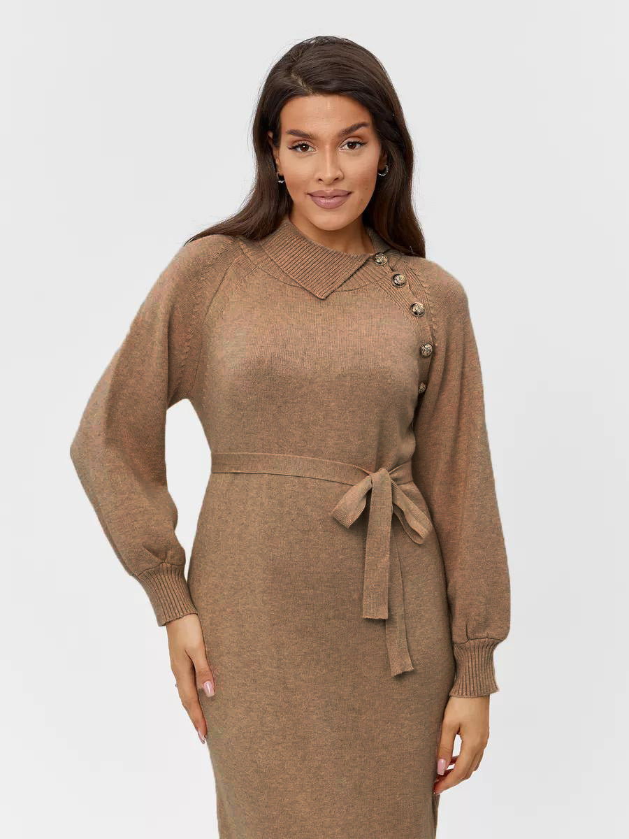 Kvinders elegante strikket kjole med skræddersyet bælte og fashionable knapdetaljer Stilla