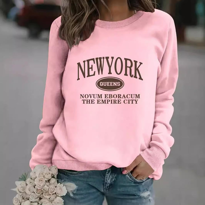 Kvinders sweatshirt med stilfuld New Yorker tekst Stilla