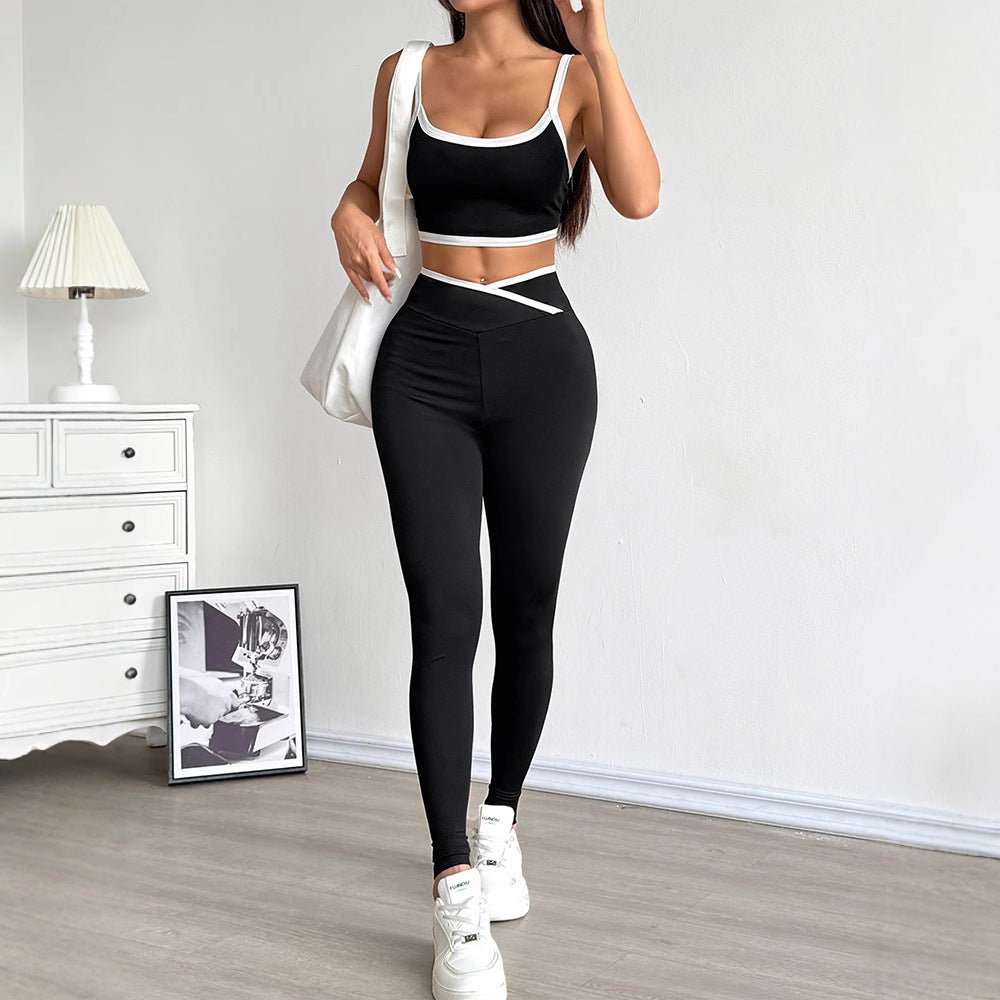 Dame Sporty sæt med tætsiddende top og højt skårne leggings Skovae