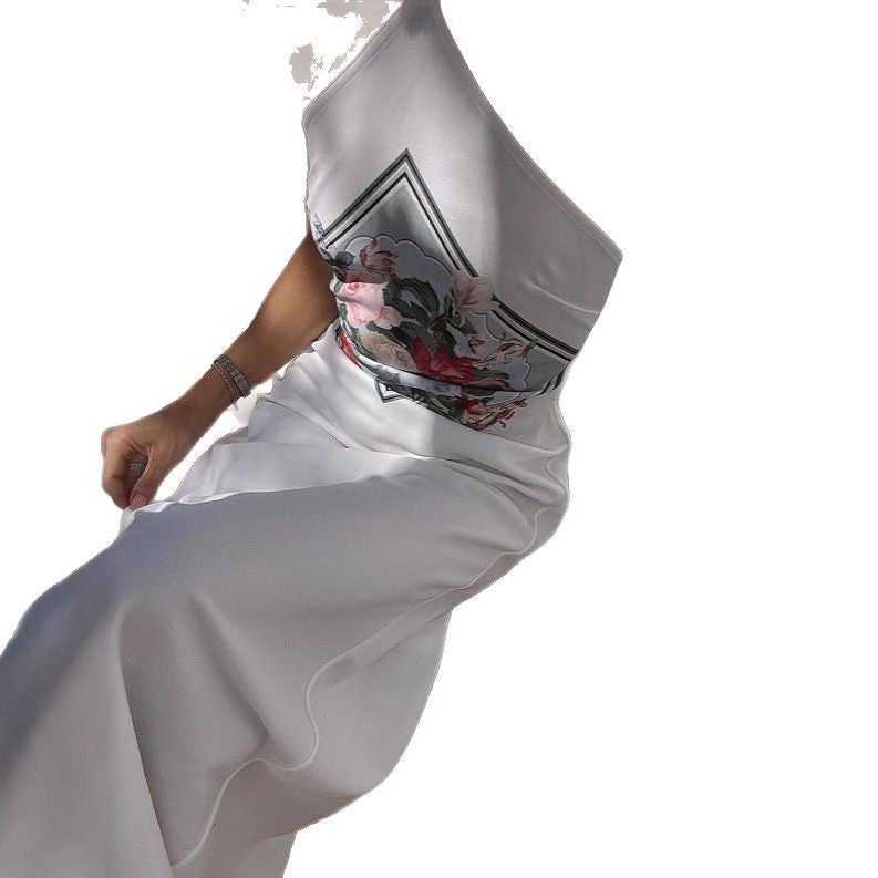 Femme Floral Graphic Halterneck Midi Kjole Stilla