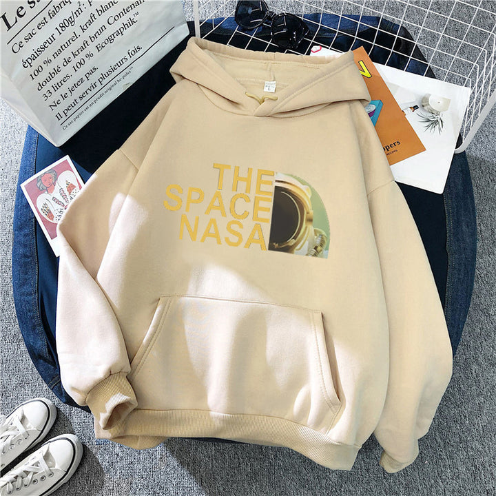 Kvinder hoodie med moderne rumdesign Skovae