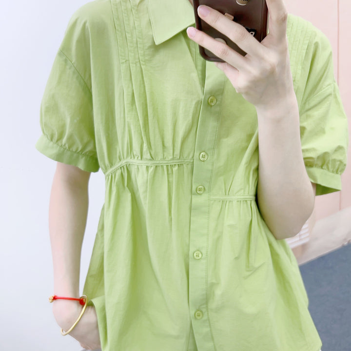 Damebluse med rynker og figursyet snit Stilla