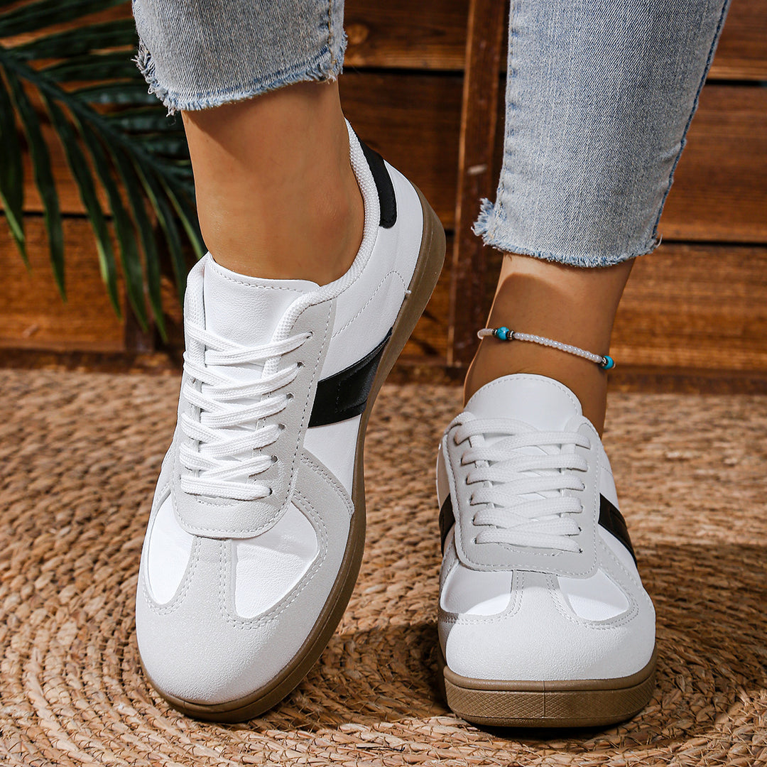 Dame mode Sneakers i sporty design med åndbar overmaterialekonstruktion Stilla