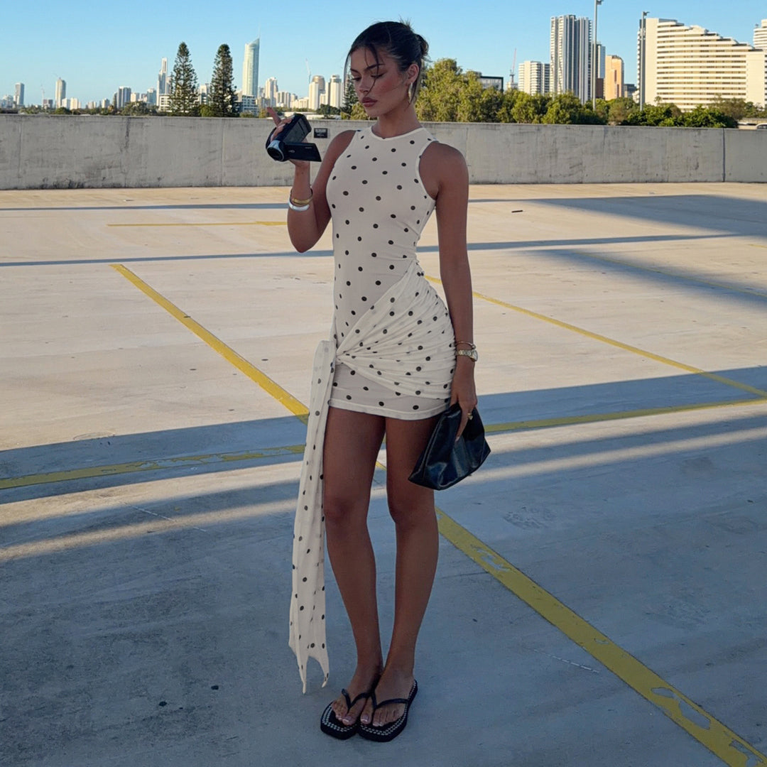 Damen asymmetrisches Wickelkleid mit einzigartigen Rüschendetails Skovae