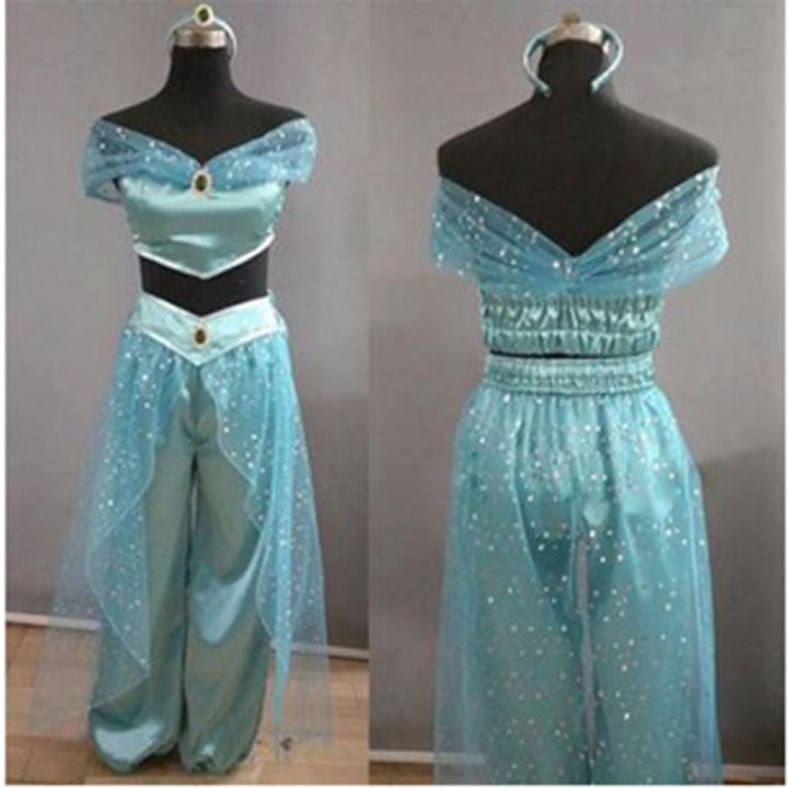 Dame kostume sæt med glitrende detaljer og off-shoulder design Skovae