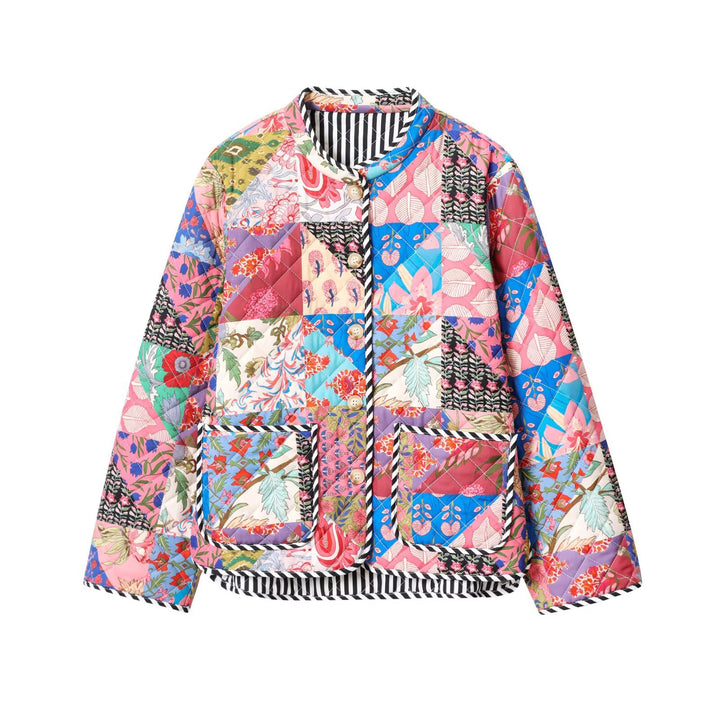 Dame quiltet jakke med farverigt patchwork-design Stilla