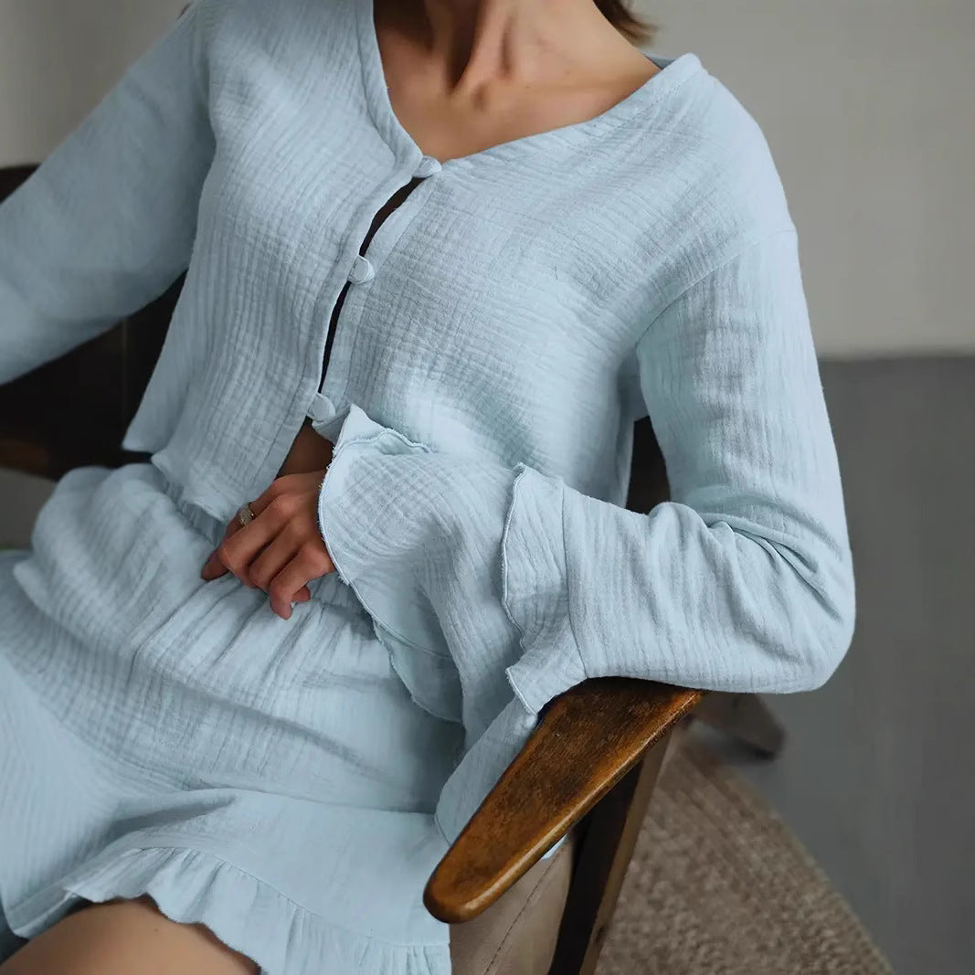 Dame fritidssæt med voluminøs bluse-snit og flæsekant Stilla