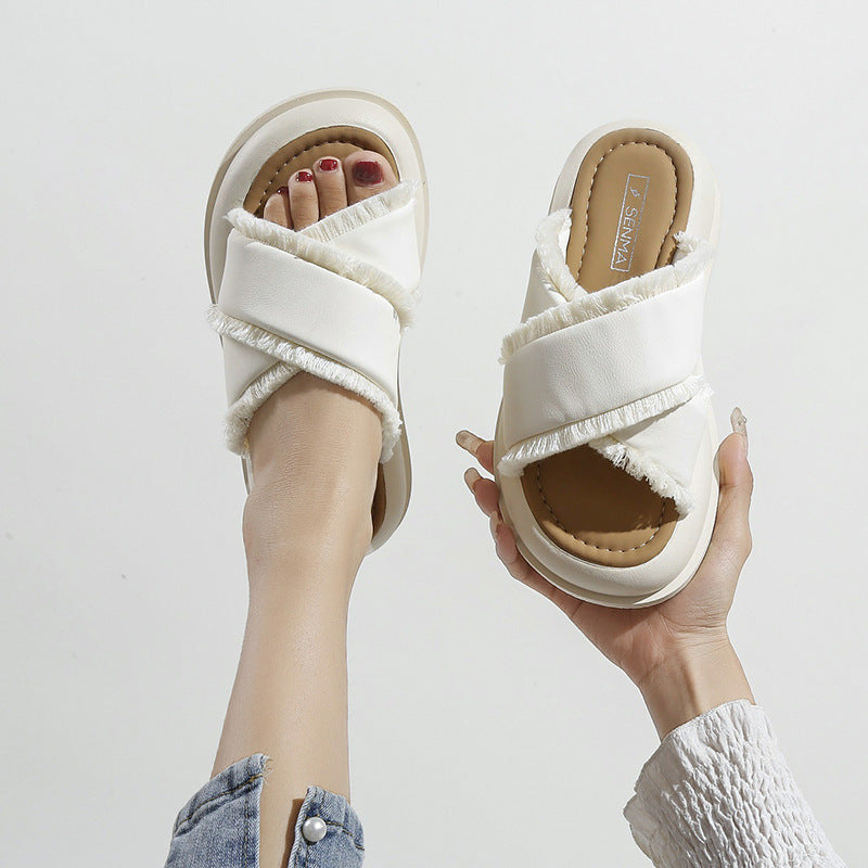 Dame mode slippers med frynsede detaljer og behageligt fodseng Stilla