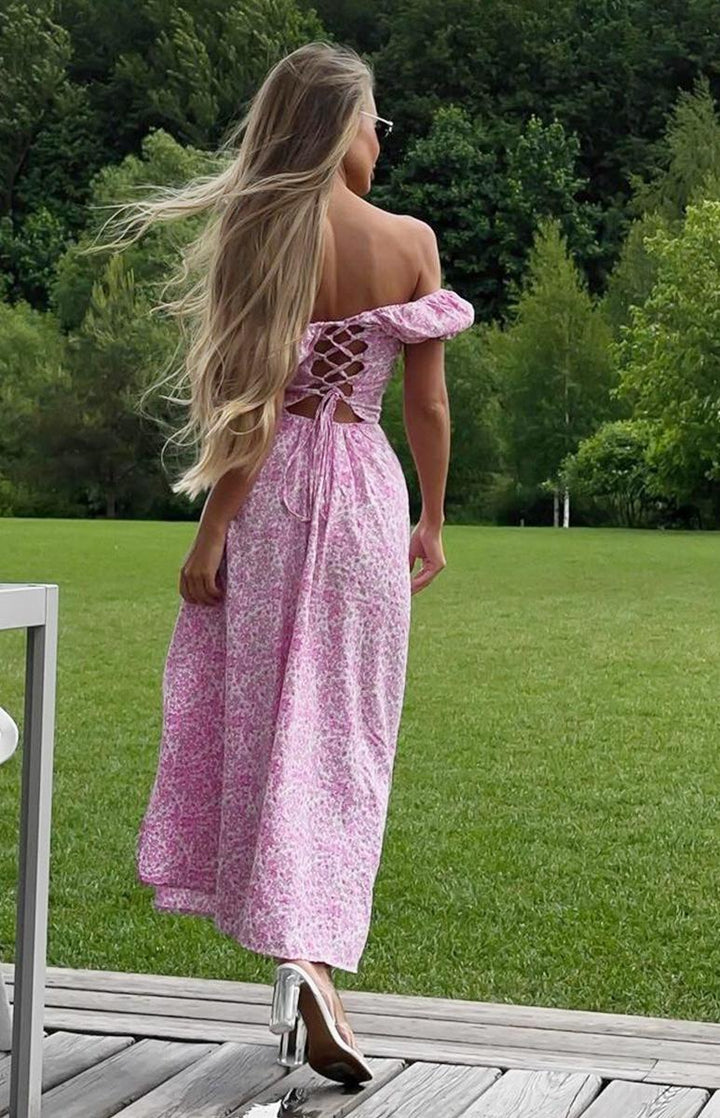 Dame Elegante Off-Shoulder Maxikjole med Rüscher og Sideslids Stilla