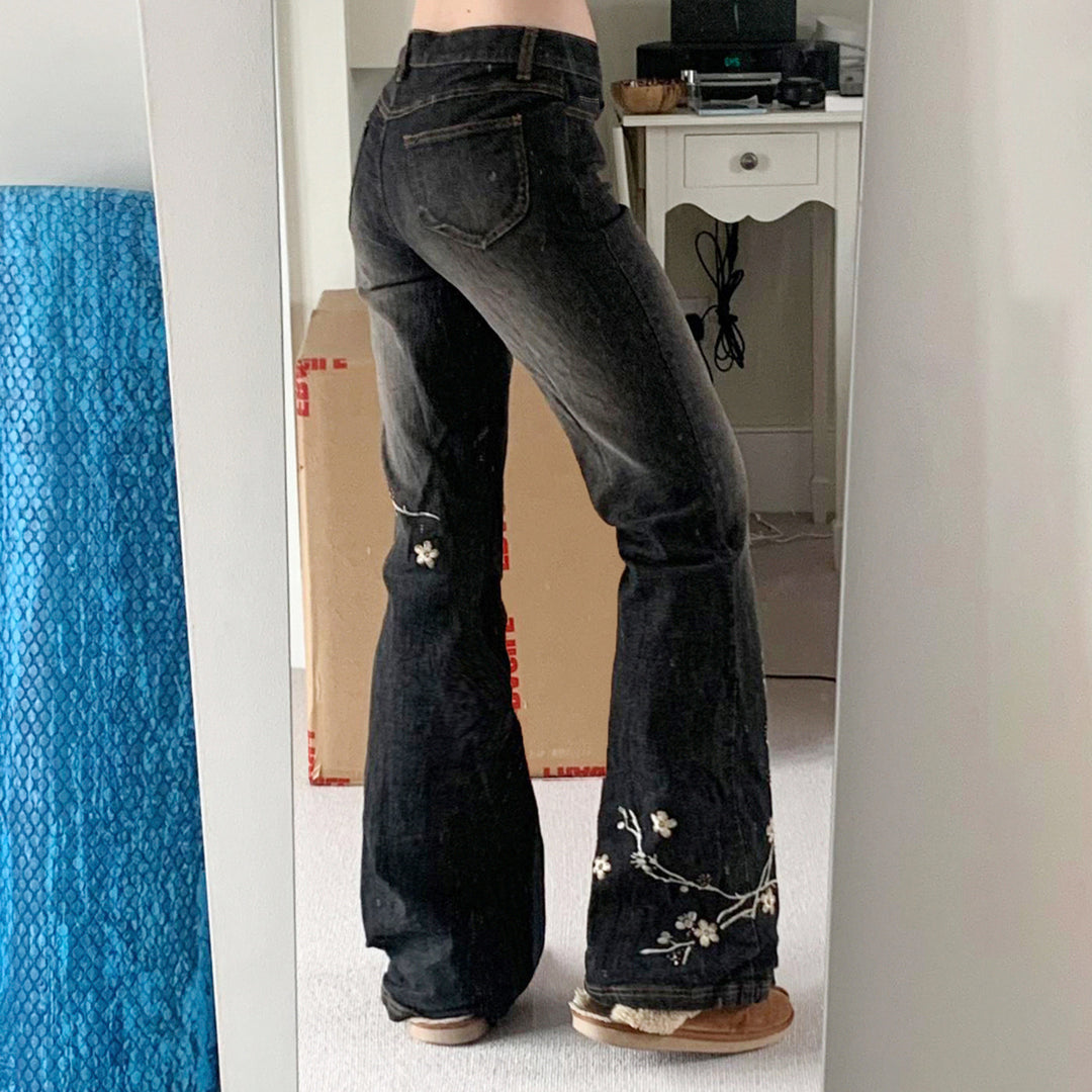 Dame Flared Jeans med blomsterbroderi og høj talje Skovae
