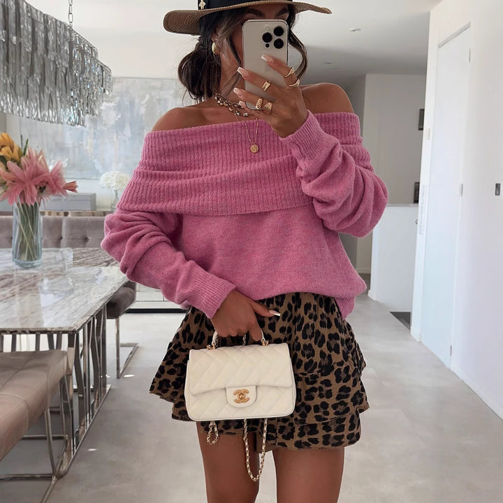 Kvinders off-shoulder sweater lavet af blødt strik med ribbede detaljer Stilla