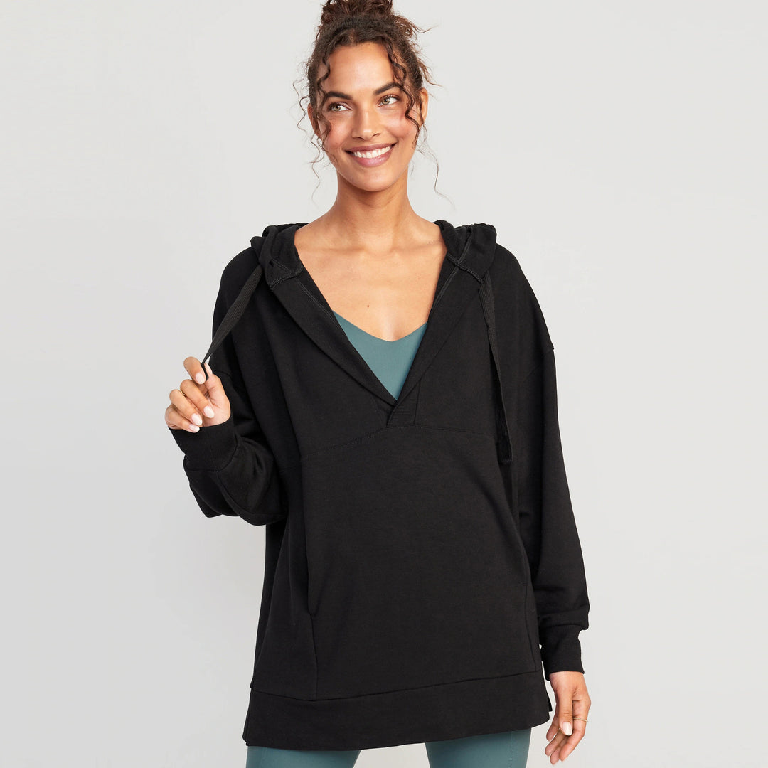 Dame Oversized Hoodie med afslappet stil og V-hals Stilla