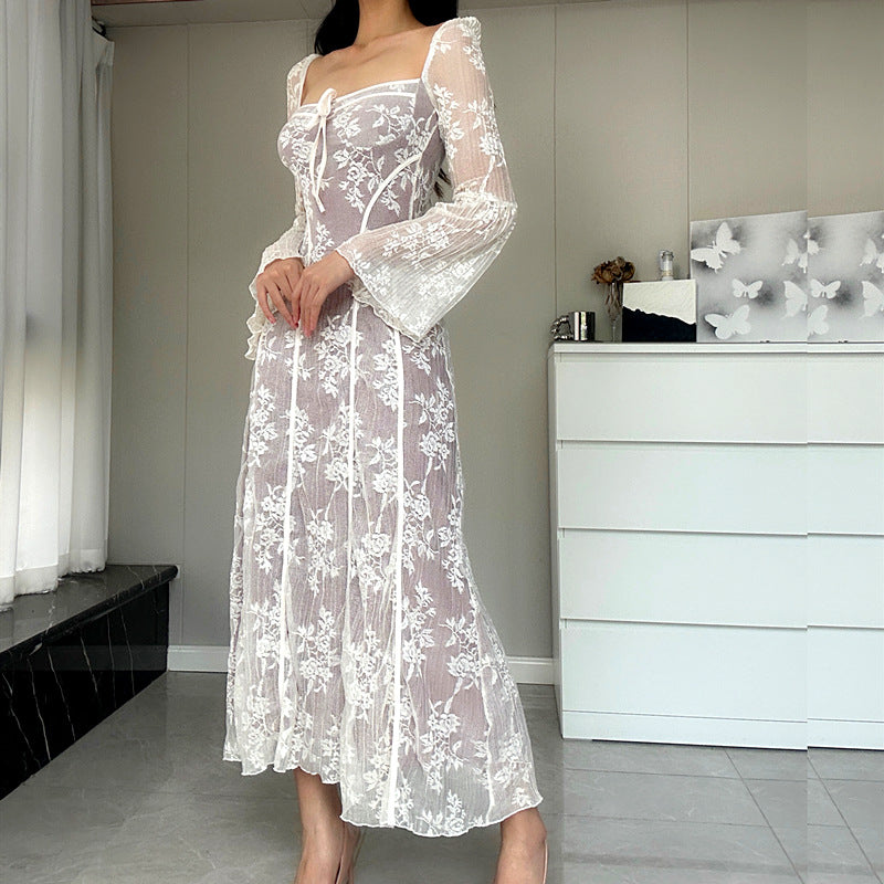 Dame Elegant Maxikjole med detaljeret spidsarbejde og gennemsigtige ærmer Stilla