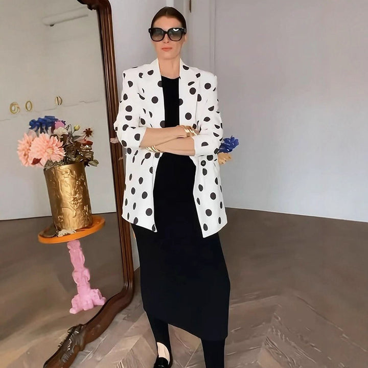 Dame moderigtig blazer med prikker Stilla