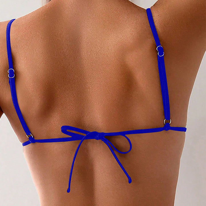Dame triangel-bikini med flæse-detaljer og glitrende smykke-element Skovae