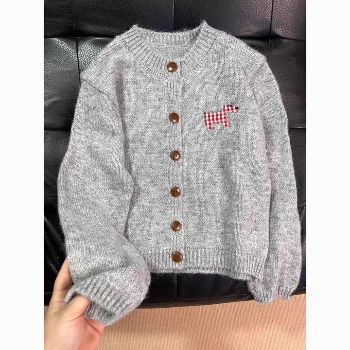Dame Cozy Knit Cardigan med Dekorativt Hundemotiv Stilla