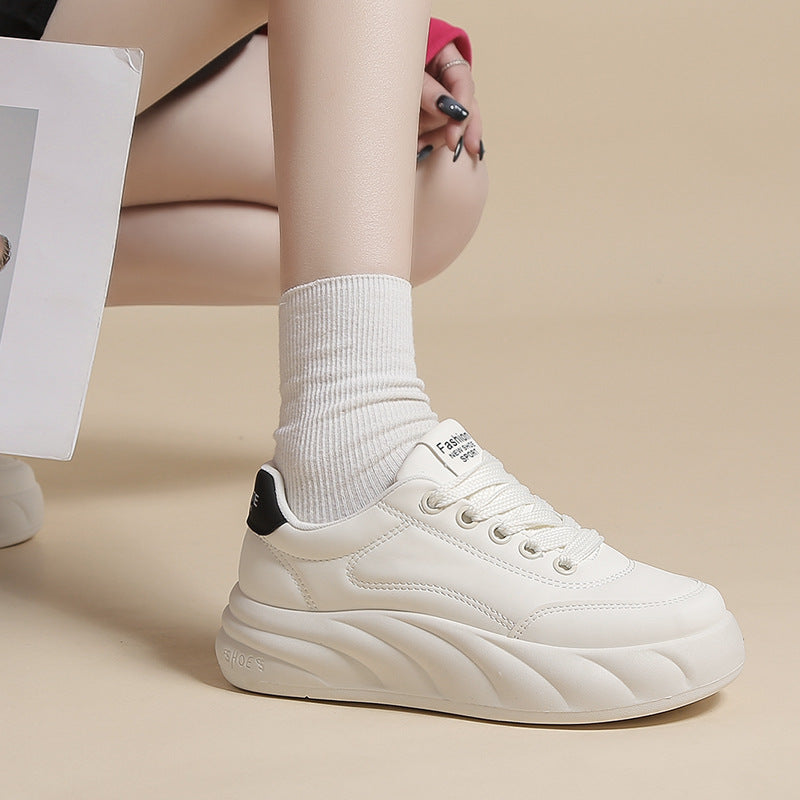 Dame platform-sneakers med innovativ dæmpningsteknologi og modebevidst design Stilla