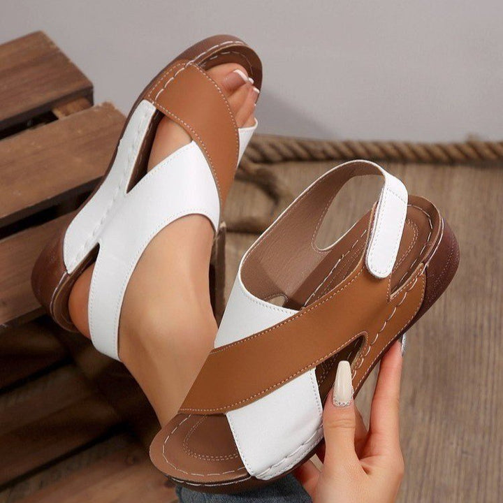 Dame elegante toe separator sandaler med dekorative krydsremme og behageligt fodseng Stilla