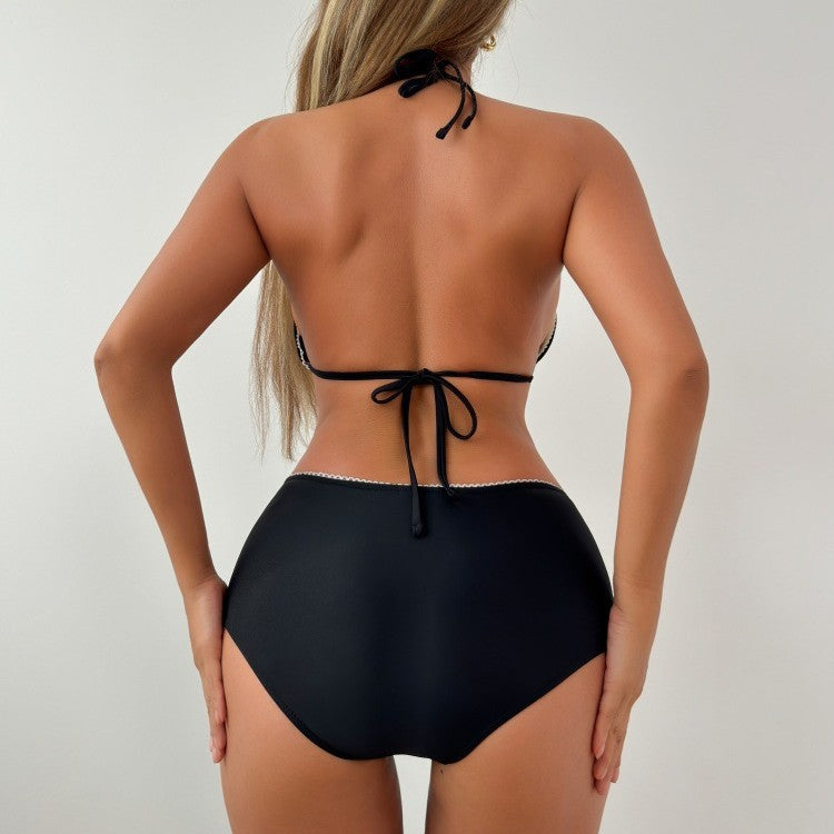 Dame Højskåret Bikini med fine detaljer Skovae
